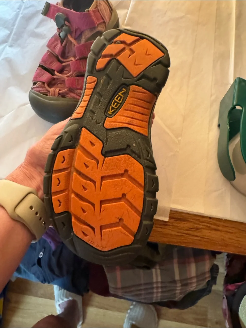 KEEN Kids Pink Outdoor Sandal Shoes size youth 1